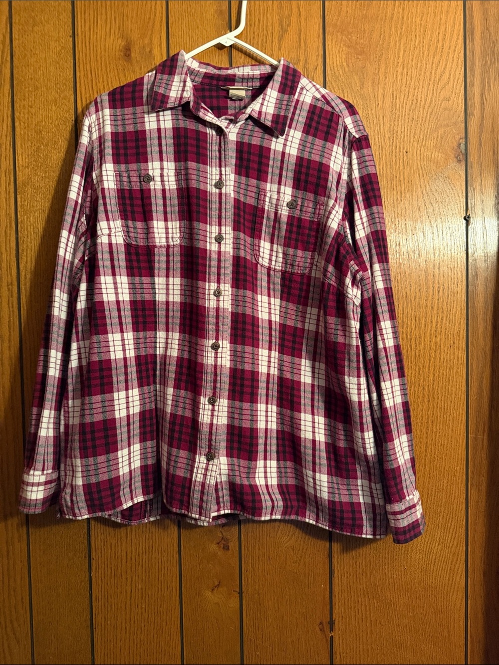 Duluth Trading Co Burgundy and White Plaid Flannel Shirt